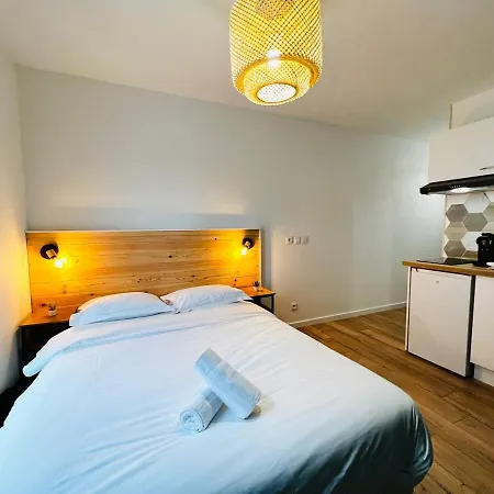 Apartment Berlioz - - Charpennes
